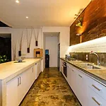 Villa Besok