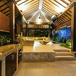 Villa Besok