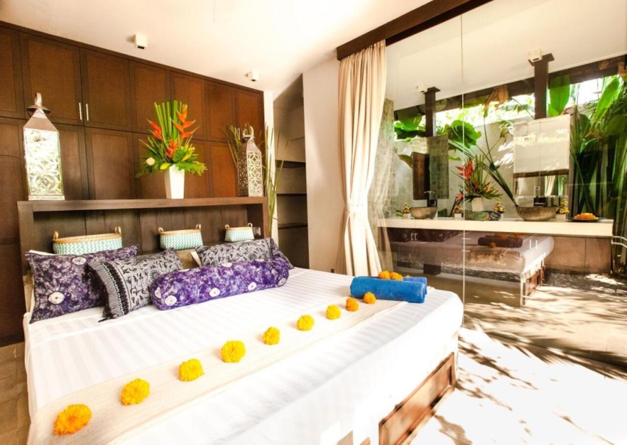 Besok Villa Seminyak (Bali)