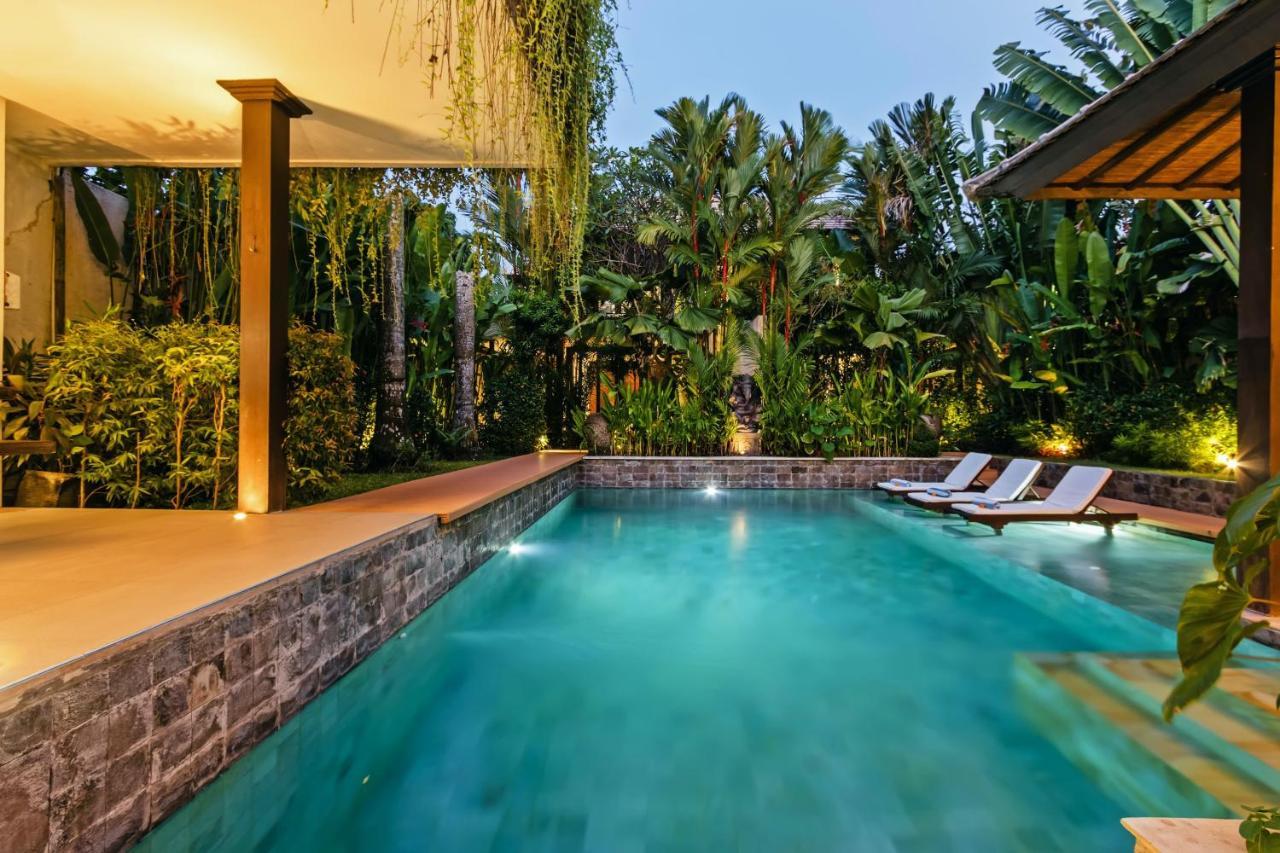 Besok Villa Seminyak (Bali)